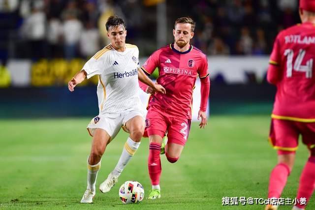 英超-逃离降级区！里查利松加拉格尔建功 热刺2-1维拉